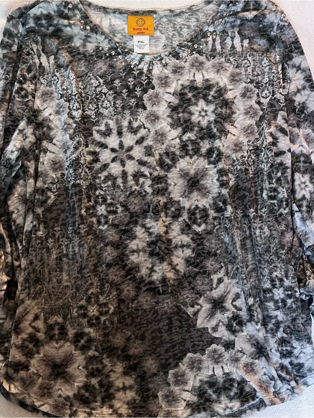 Ruby Rd. Black & Gray Floral Medallion Long Sleeve Top
